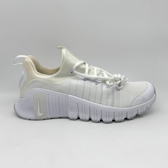 Nike Womens Free Metcon 6 White Shoes Sz 8 New READ Yellowing FJ7126-101 - Picture 1 of 12